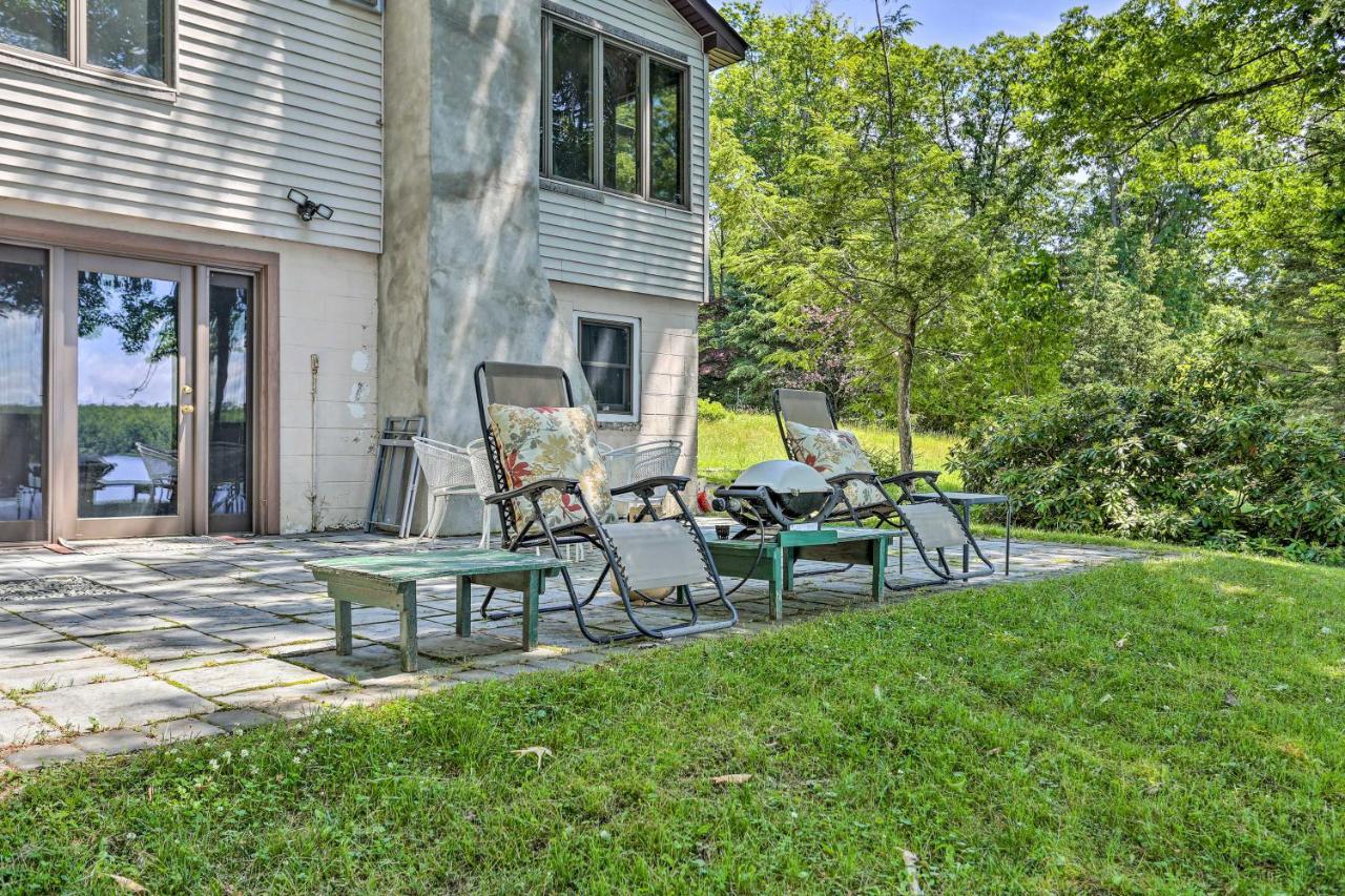 Rock Hill Home With Fire Pit On Wanaksink Lake! Bagian luar foto